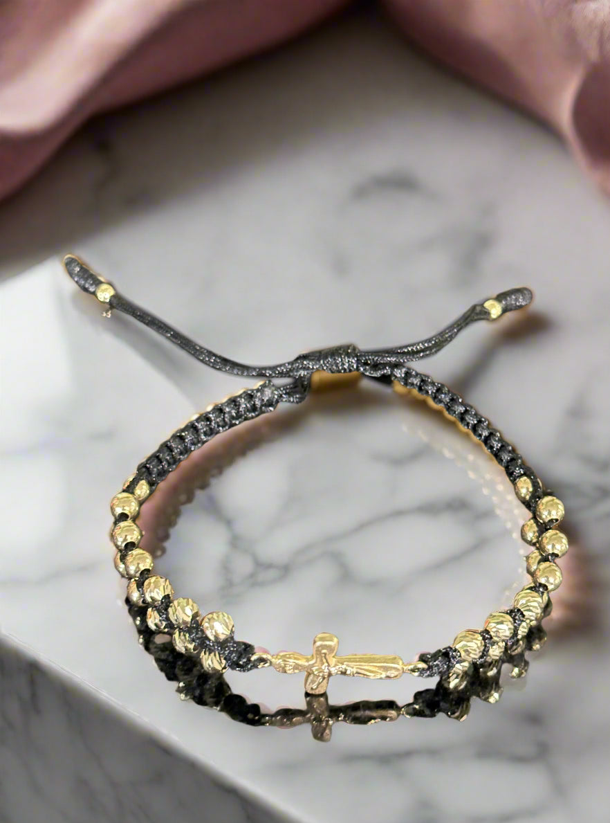 18k Gold Handmade Macramé bracelet