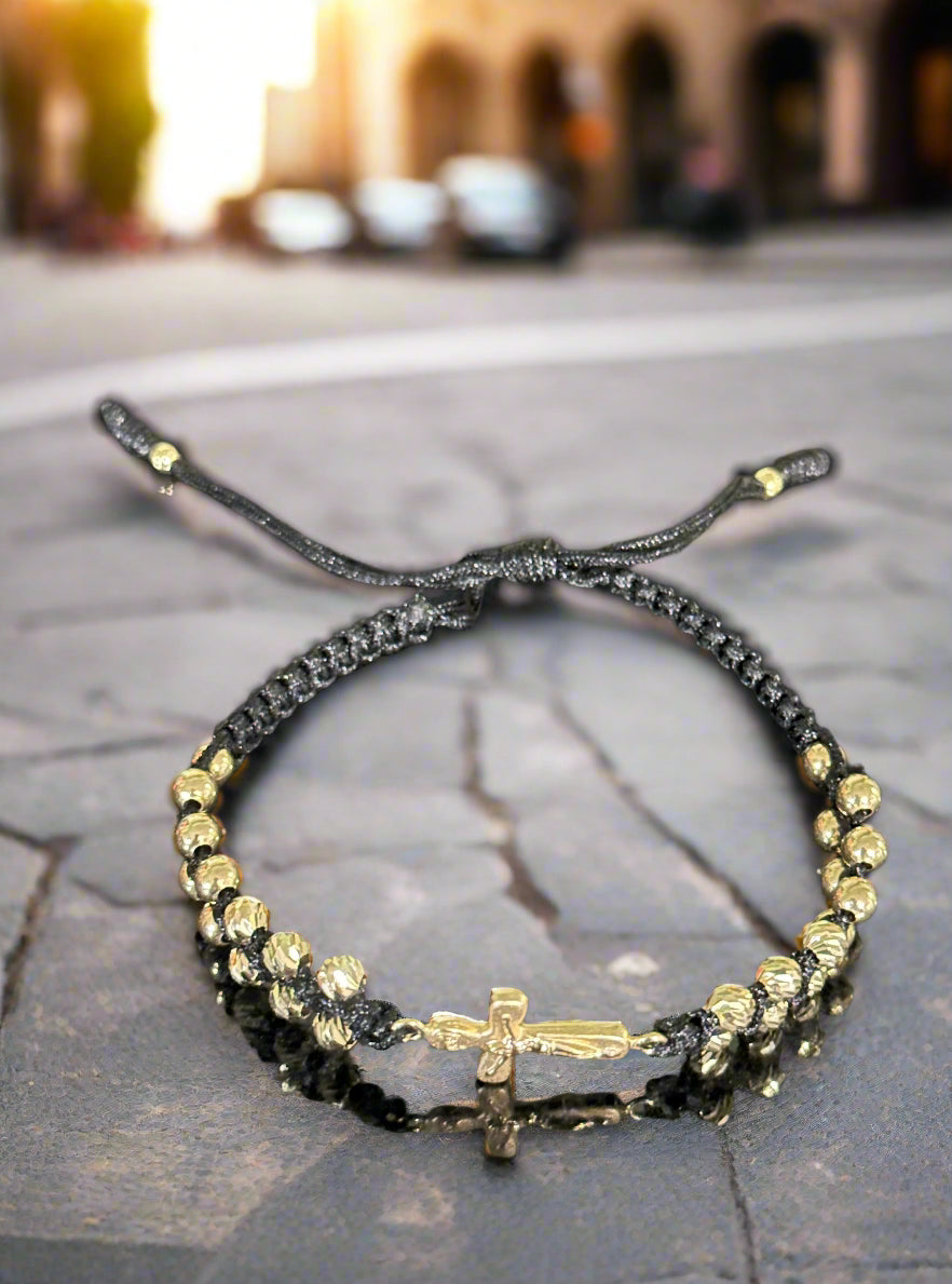 18k Gold Handmade Macramé bracelet